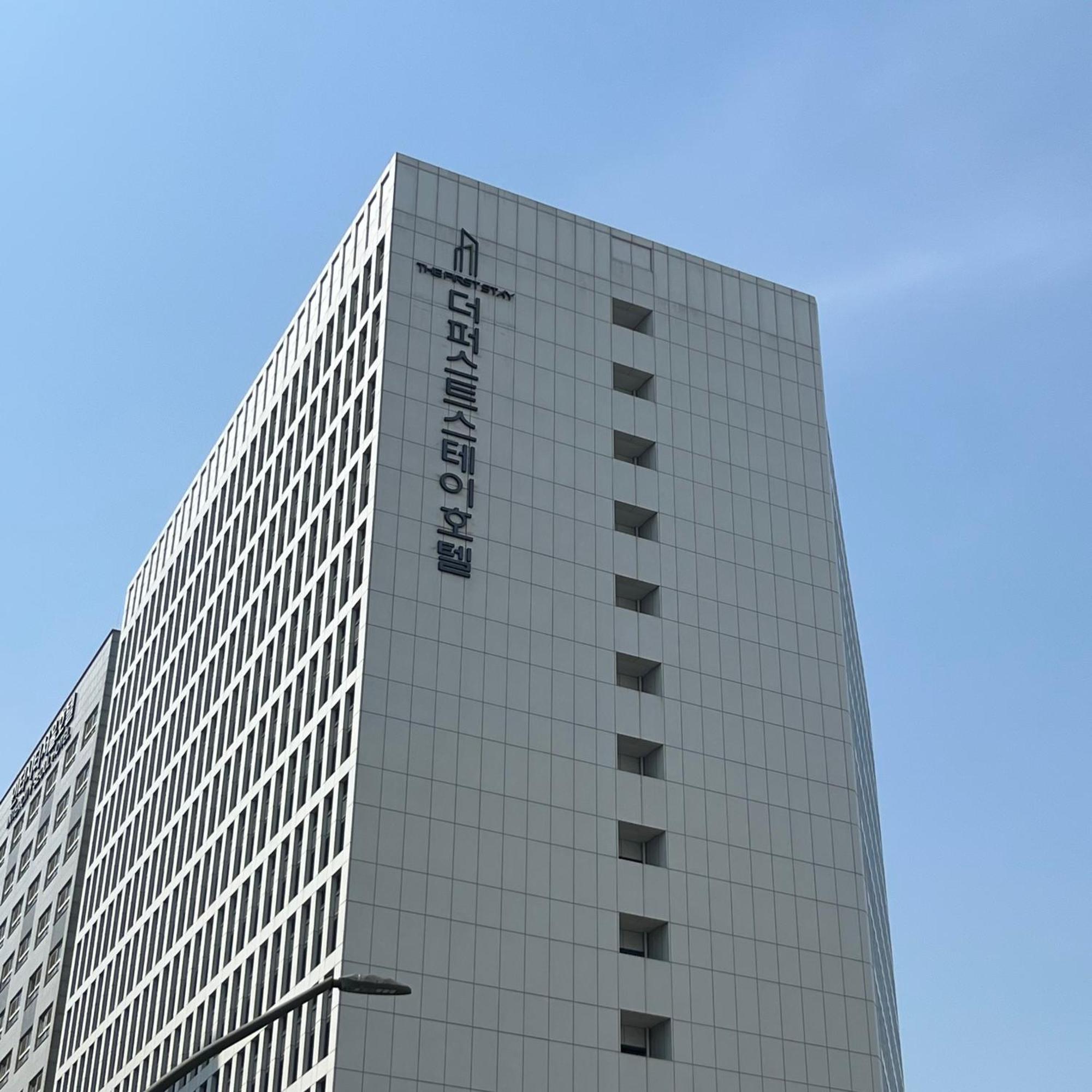 The First Stay Hotel Seúl Exterior foto